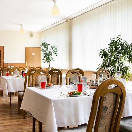 Madohora Slemien Hotel Kocon Buitenkant foto