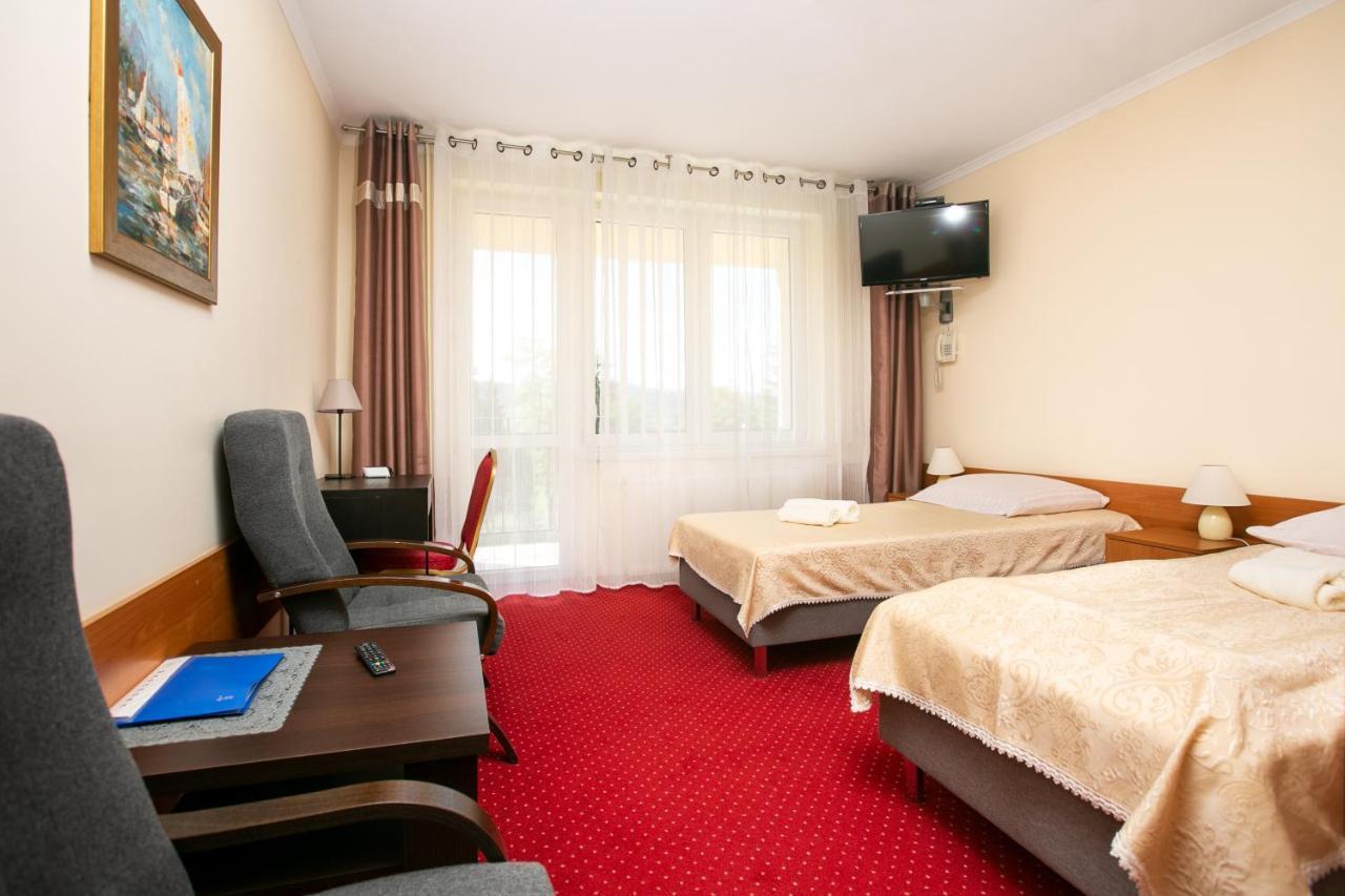 Madohora Slemien Hotel Kocon Buitenkant foto